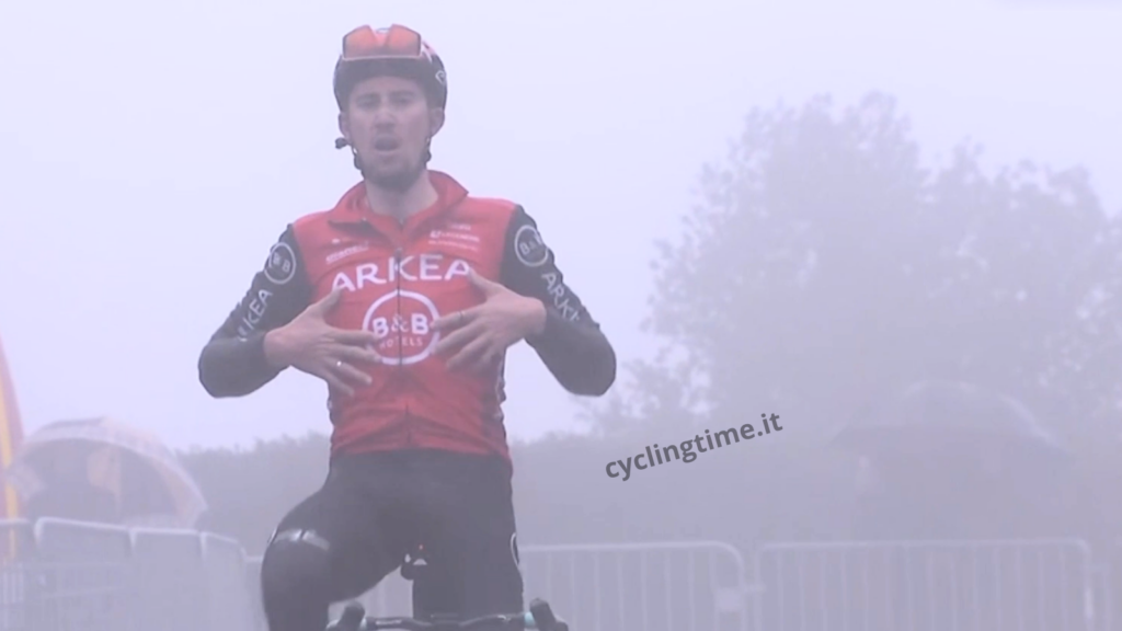 Vauquelin conquista tappa e maglia alla Etoile de Besseges vaquelin-cyclingtime