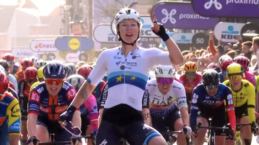 Wiebes si conferma imbattibile anche a Wevelgem cyclingtime-wiebes