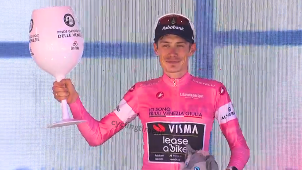 Vingegaard raggiunge i Magnifici Sette cyclingtime-jonas-vingegaard